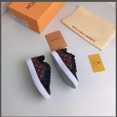 louis vuitton bambino scarpe